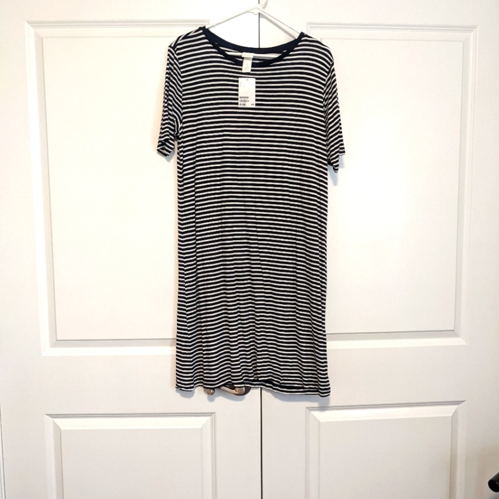 H&M L NWT Navy Stripe T Shirt Dress